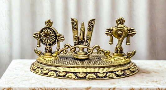 Adaak's Trishakti - Shankh Chakra Namah