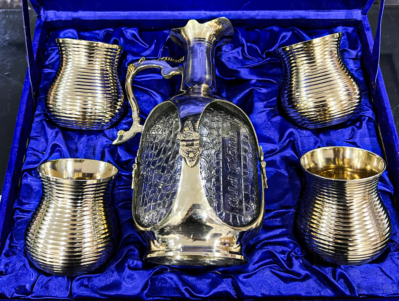 Adaak Heritage Pour Brass Wine Set - 5pc