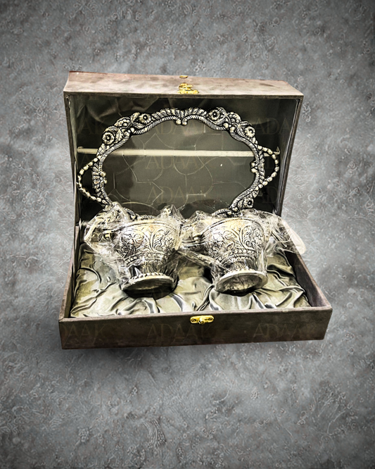 2_peacock_bowls_with_tray_top_view