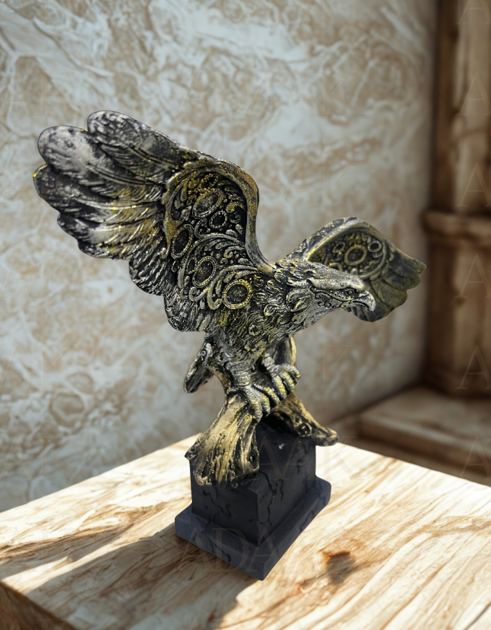 Set of 3 Eagle Statues | Modern Abstract Falcon Home Decor