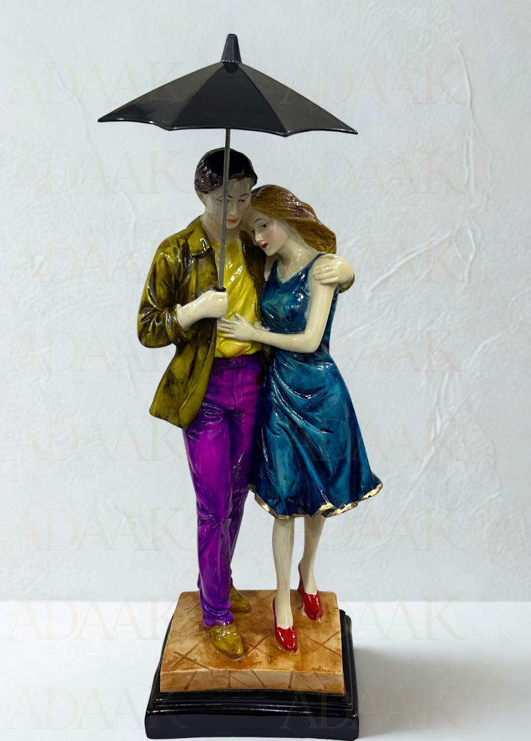 Adaak's Couple in the Rain Figurine – Decorative Gift Piece